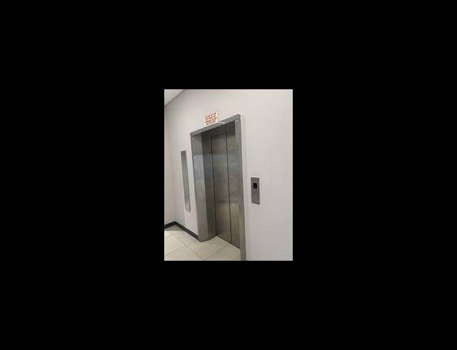 304M² OFFICE TO LET IN WESTVILLE